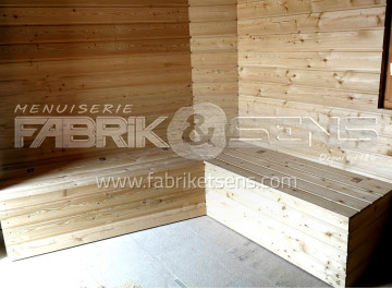 Mobilier sur-mesure en bois pour l’aménagement d’un pool house à Villié-Morgon (69)