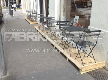 Terrasse sur-mesure en bois à Lyon (69)