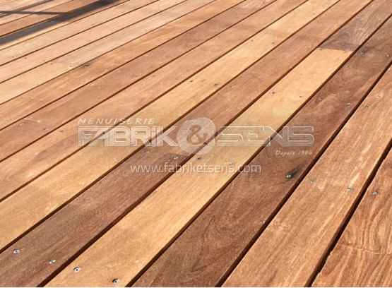 Terrasse sur-mesure en bois proche de Villefranche-sur-Saône (69)