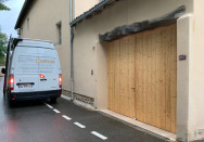 Portail sur- mesure en bois proche de Mâcon (71)